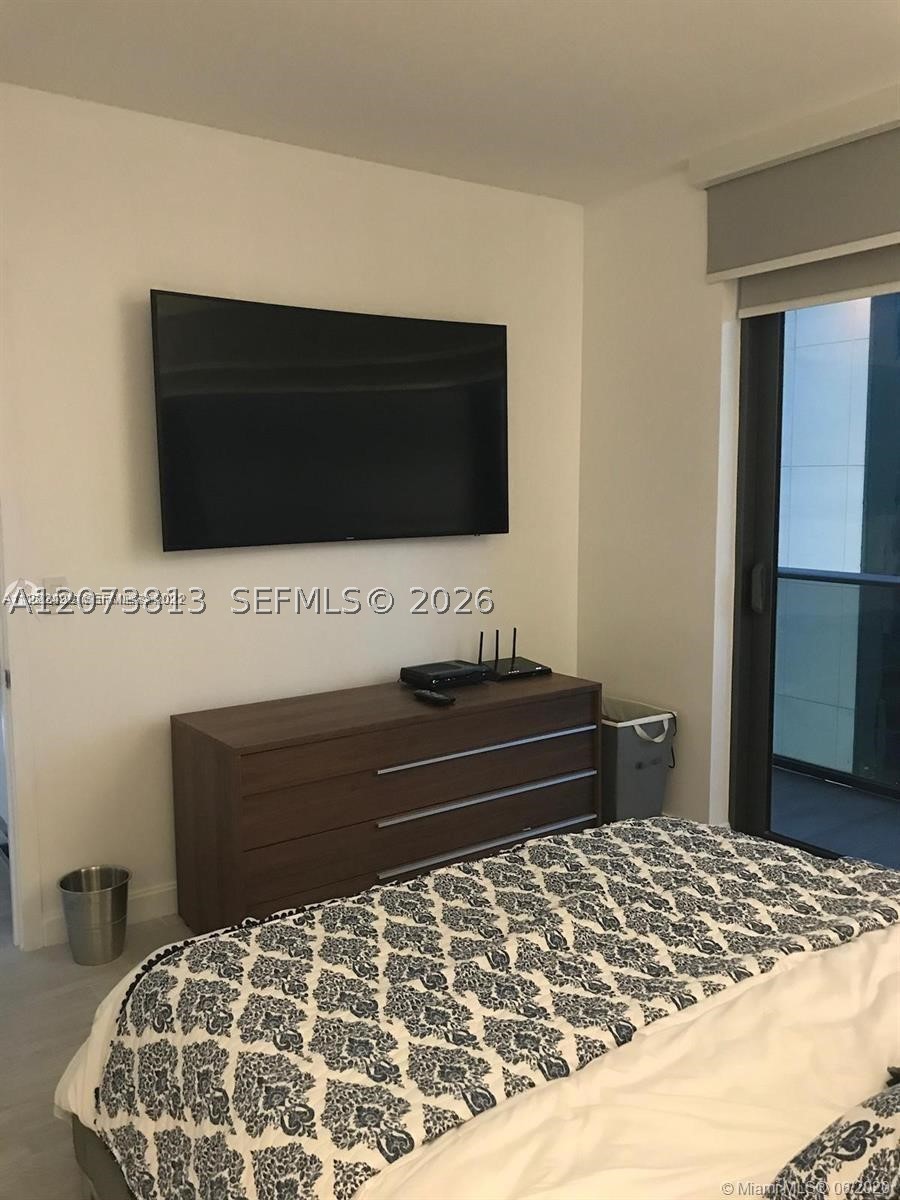 55 SW 9th St #2307, Miami FL 33130
