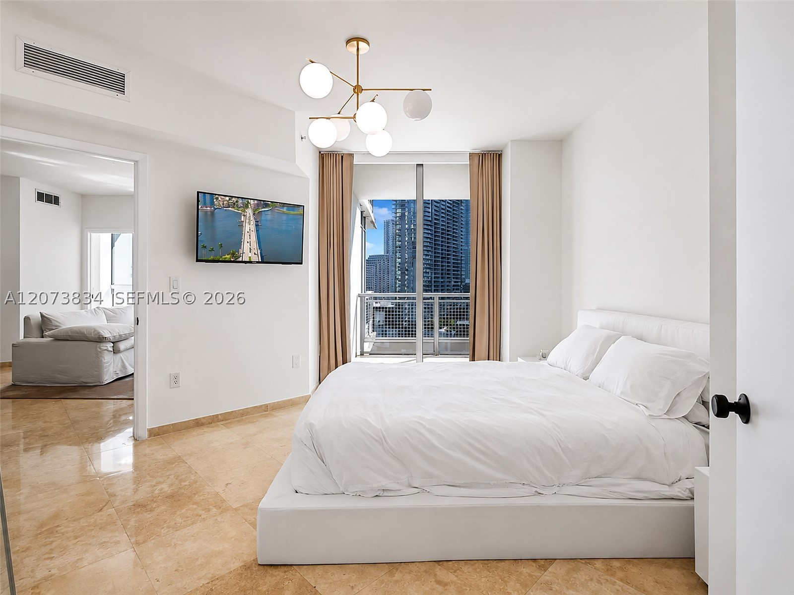 350 S Miami Ave #2304, Miami FL 33130