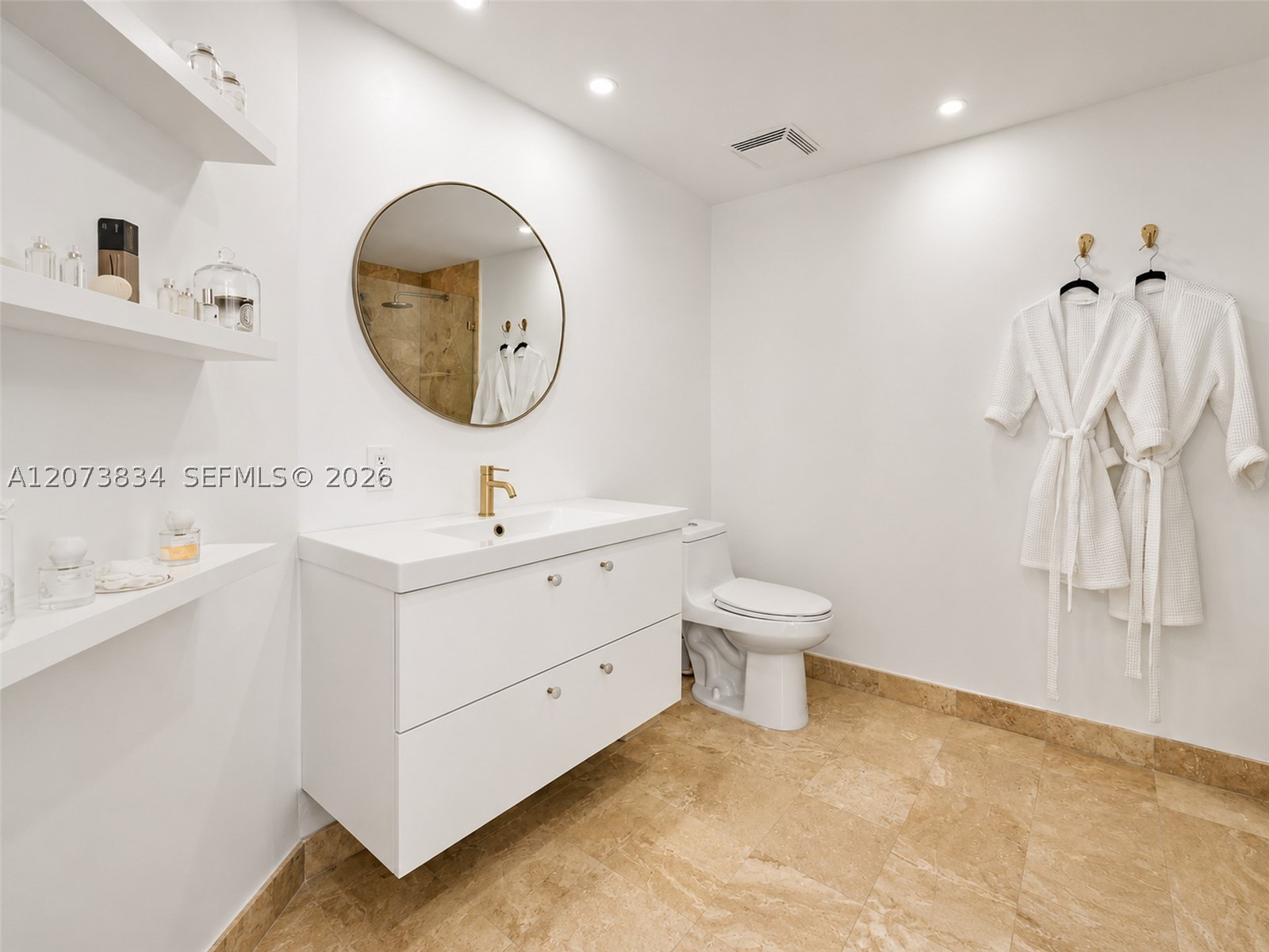 350 S Miami Ave #2304, Miami FL 33130