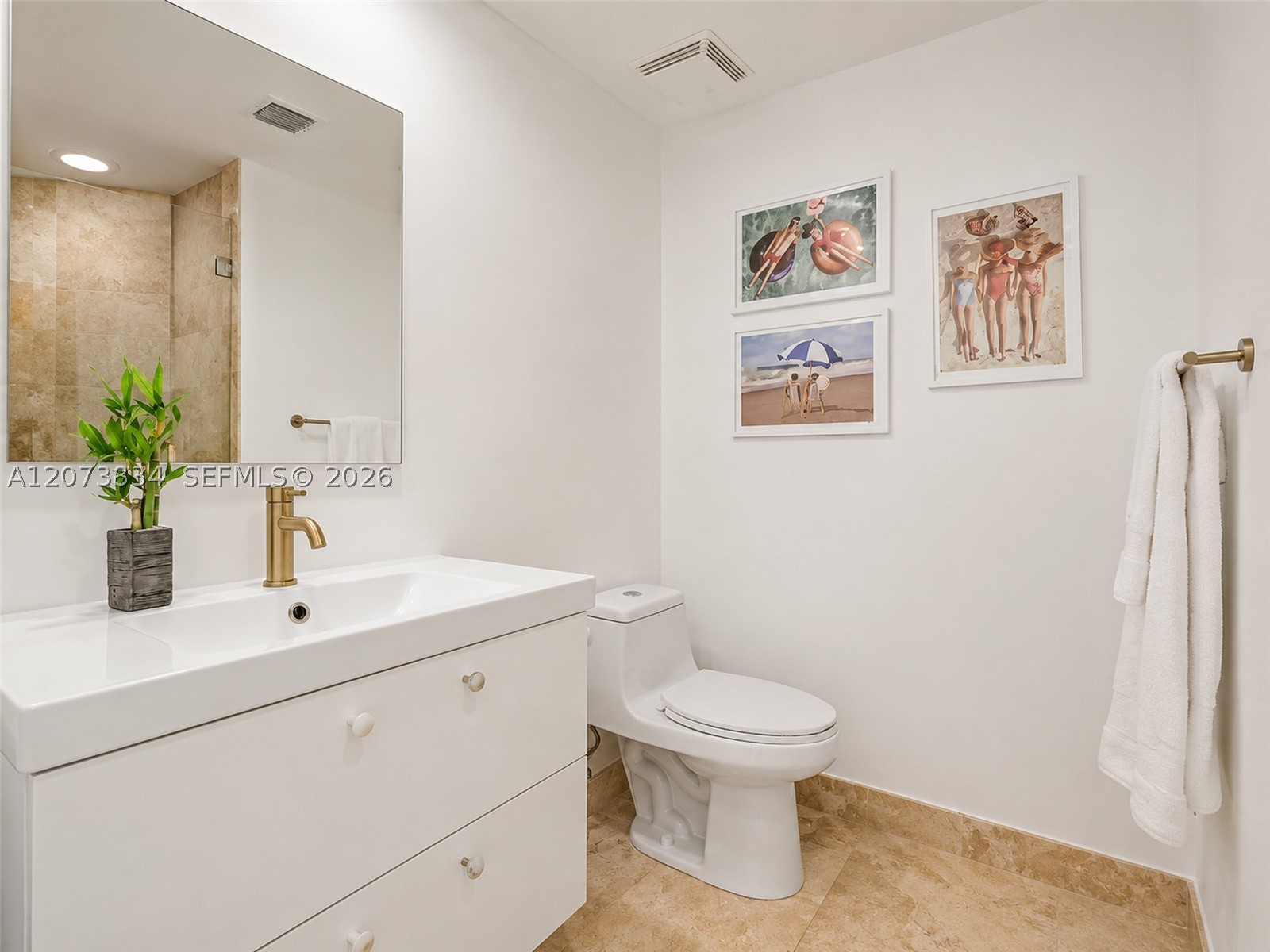 350 S Miami Ave #2304, Miami FL 33130