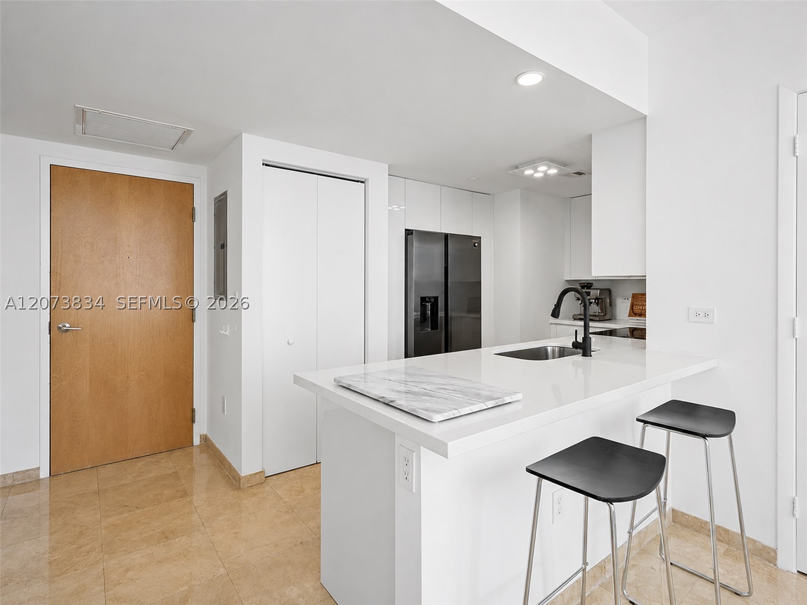 350 S Miami Ave #2304, Miami FL 33130