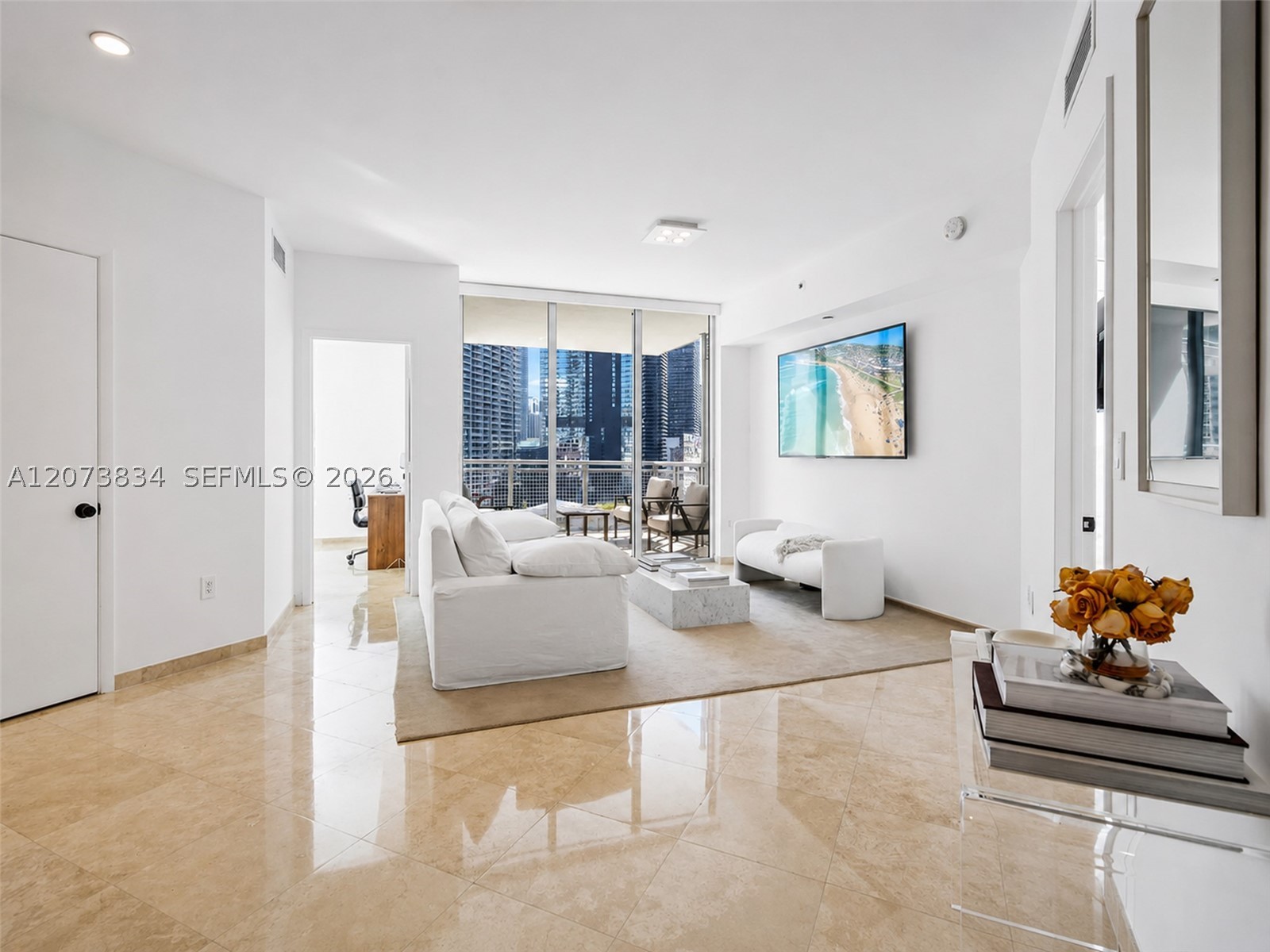 350 S Miami Ave #2304, Miami FL 33130