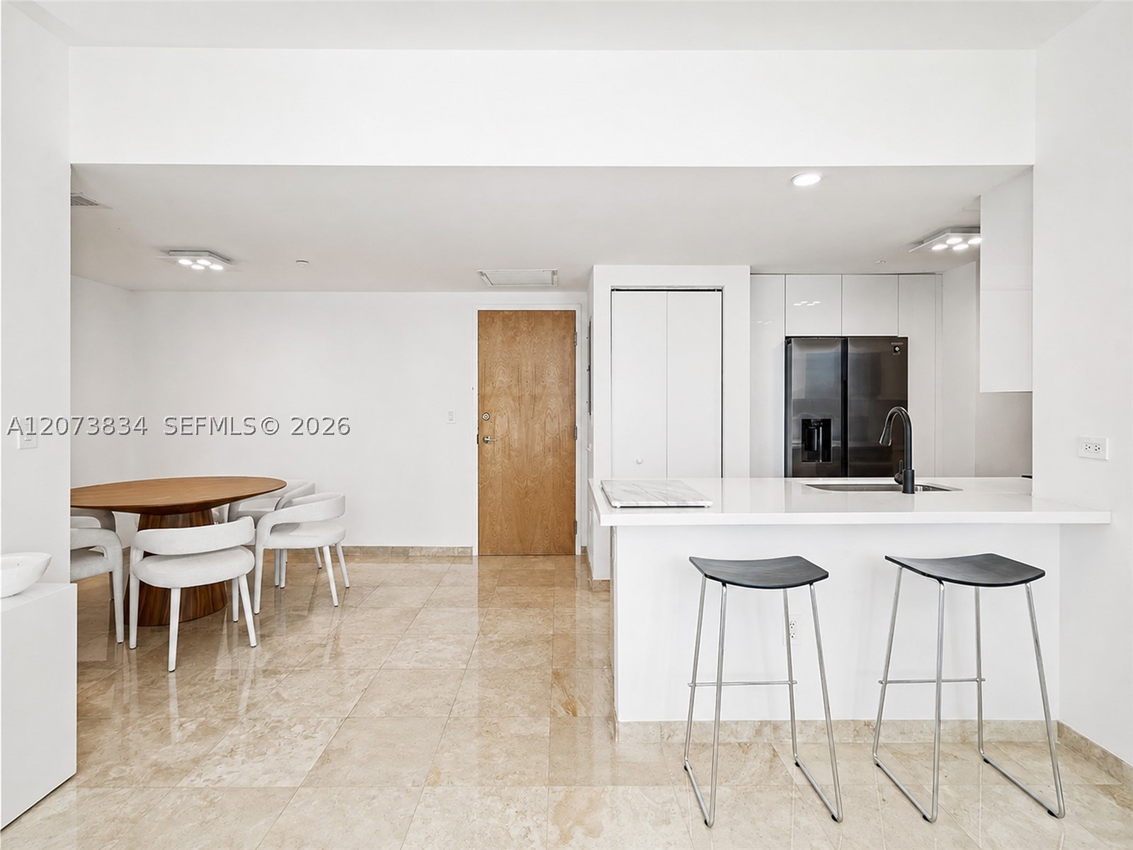 350 S Miami Ave #2304, Miami FL 33130