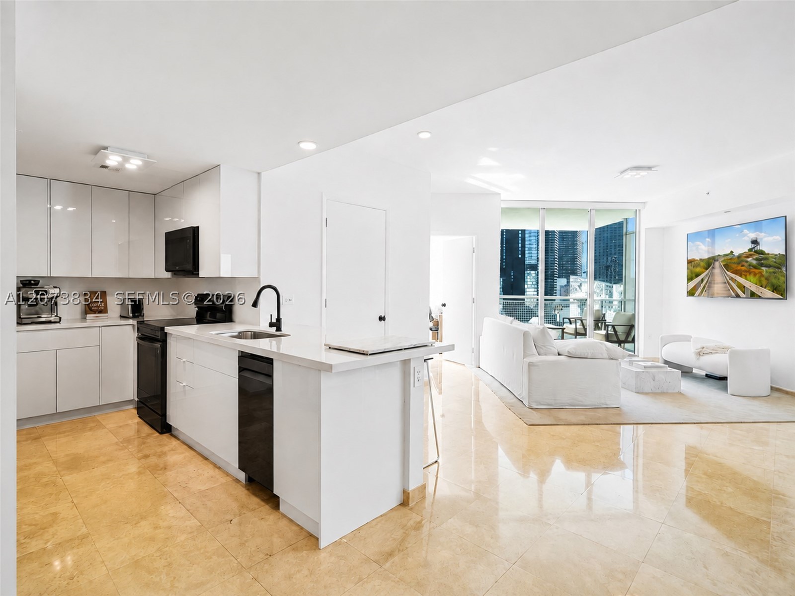 350 S Miami Ave #2304, Miami FL 33130