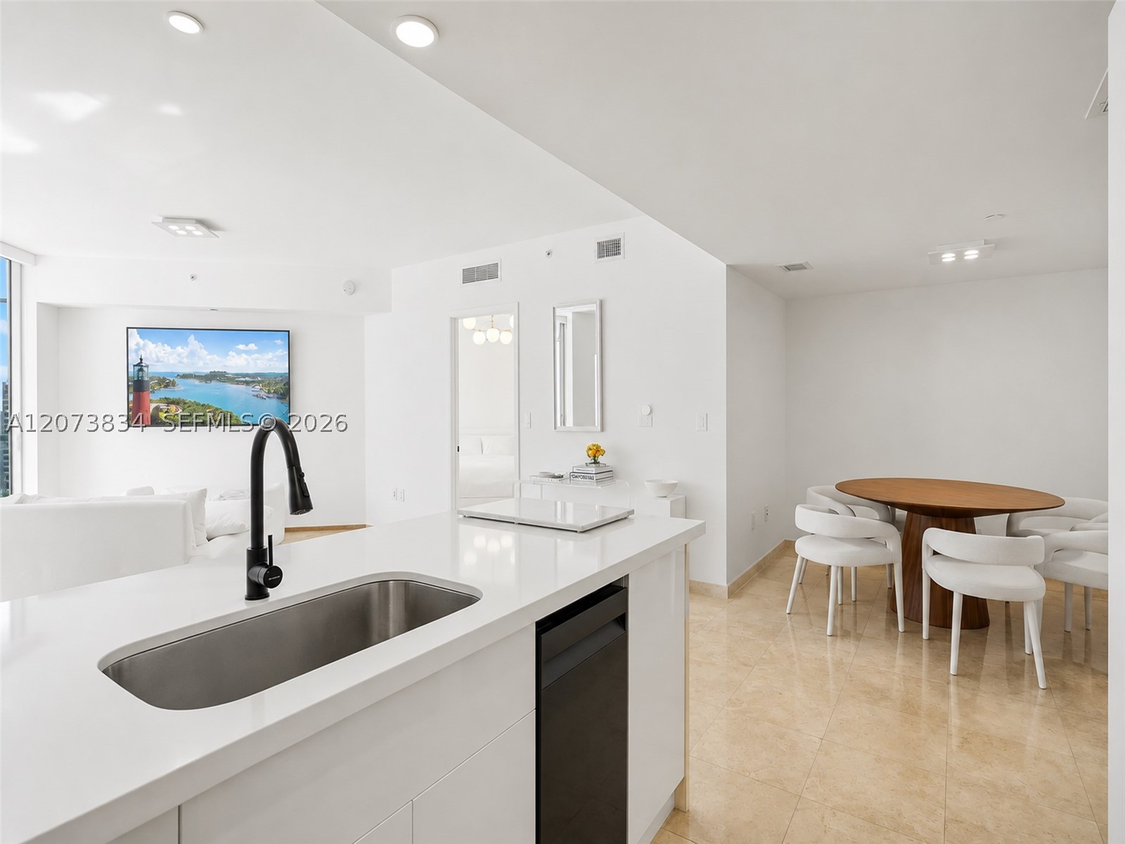 350 S Miami Ave #2304, Miami FL 33130
