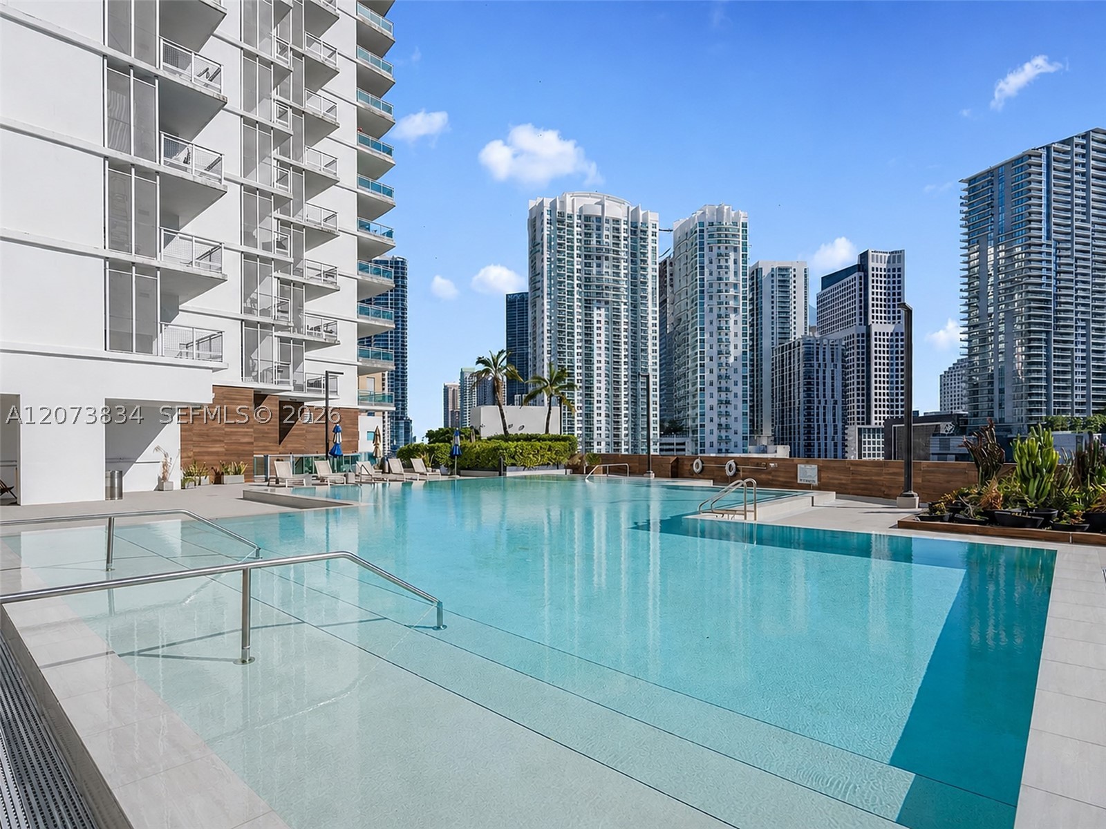350 S Miami Ave #2304, Miami FL 33130