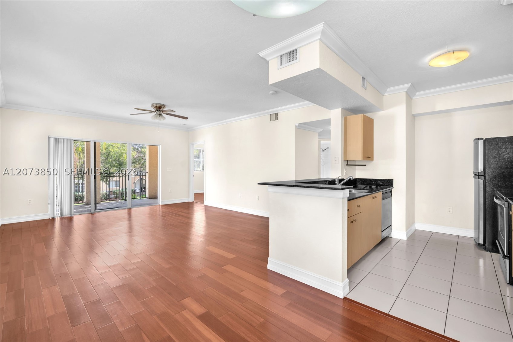 2532 Centergate Dr #201, Miramar FL 33025