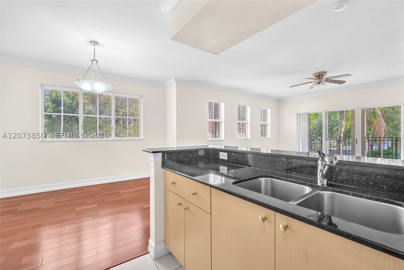 2532 Centergate Dr #201, Miramar FL 33025