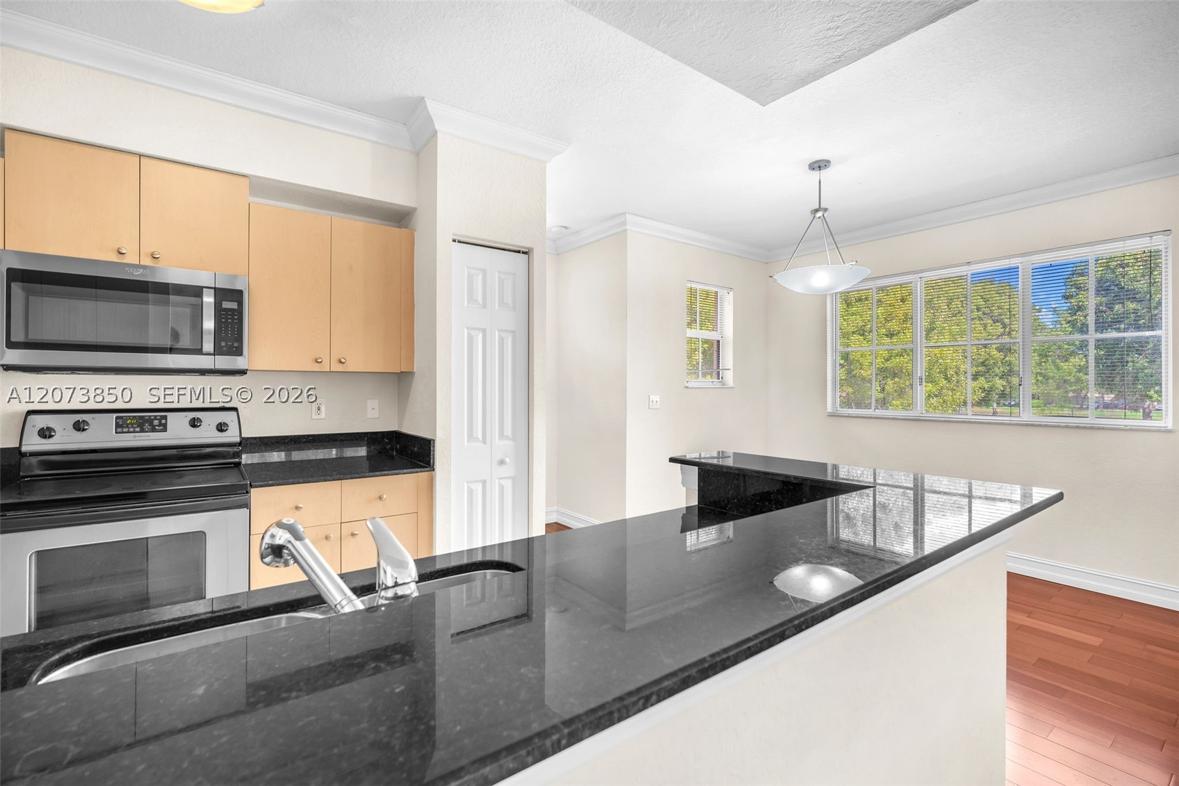 2532 Centergate Dr #201, Miramar FL 33025