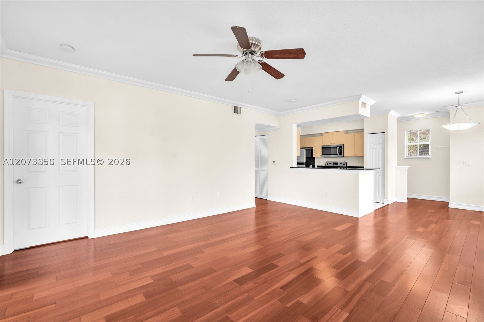 2532 Centergate Dr #201, Miramar FL 33025