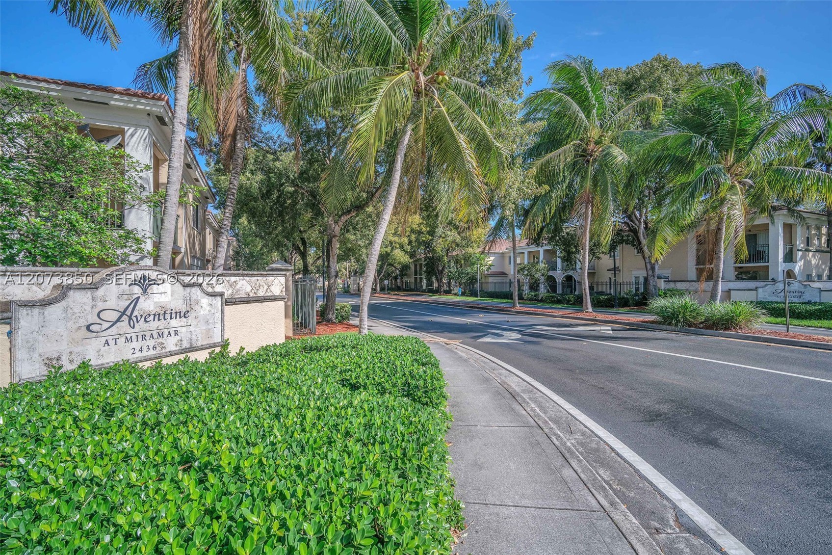 2532 Centergate Dr #201, Miramar FL 33025