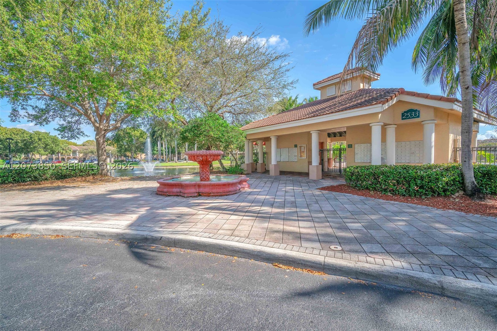 2532 Centergate Dr #201, Miramar FL 33025