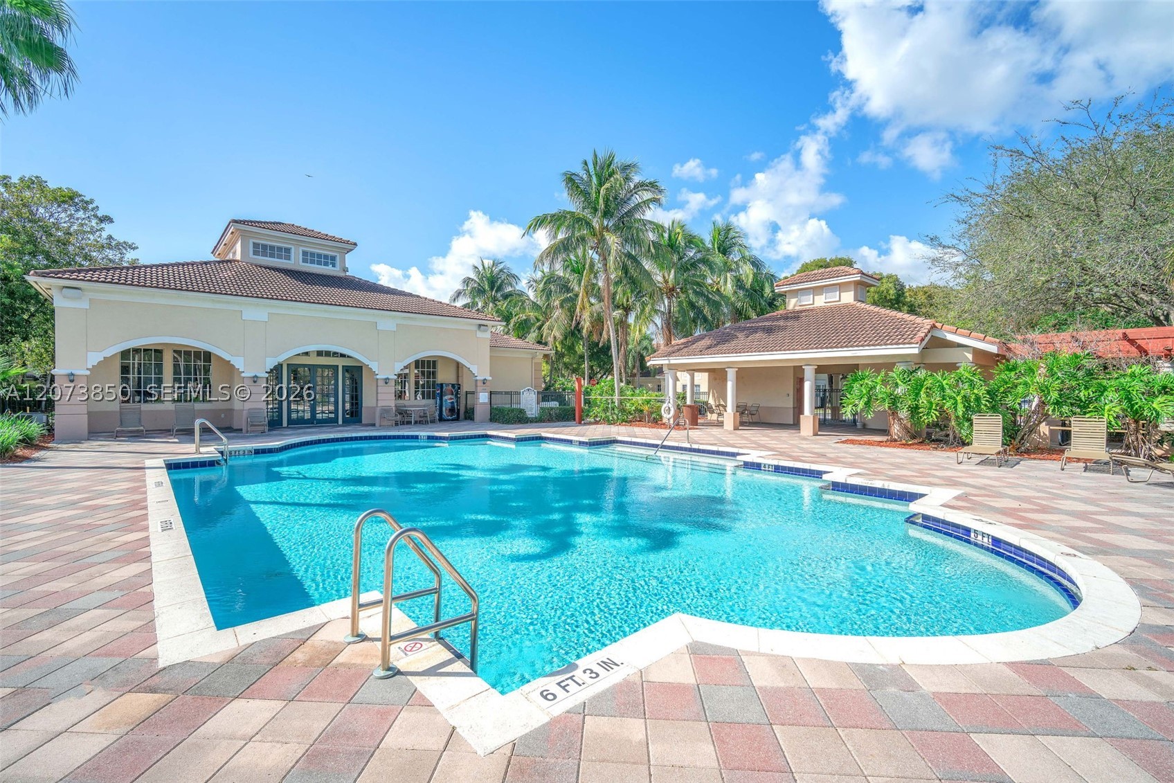 2532 Centergate Dr #201, Miramar FL 33025