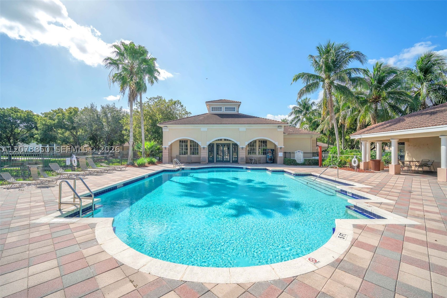 2532 Centergate Dr #201, Miramar FL 33025