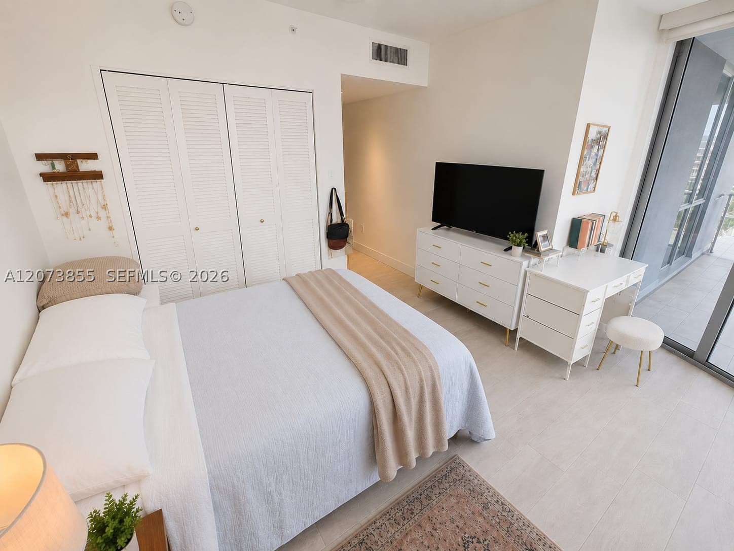 1010 SW 2nd Ave #1409, Miami FL 33130