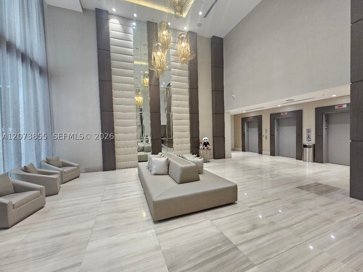 1010 SW 2nd Ave #1409, Miami FL 33130