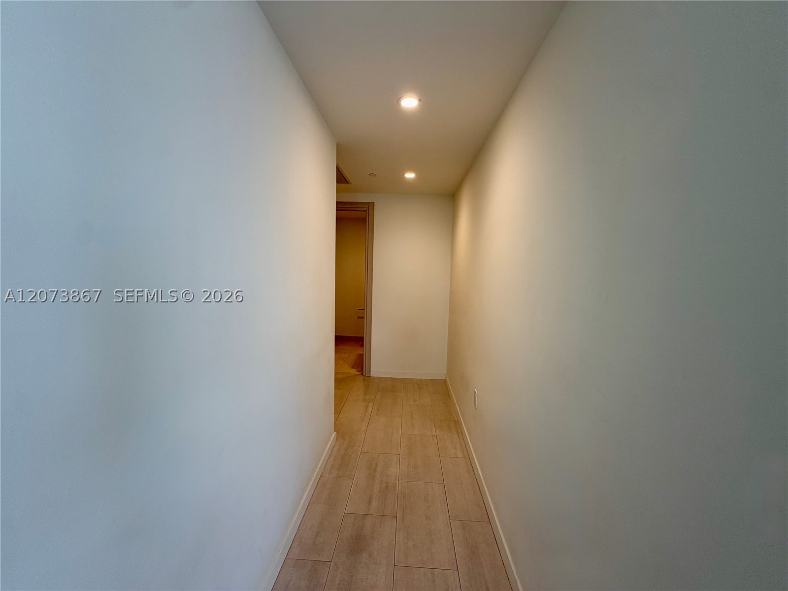 1000 Brickell Plz #4301, Miami FL 33131