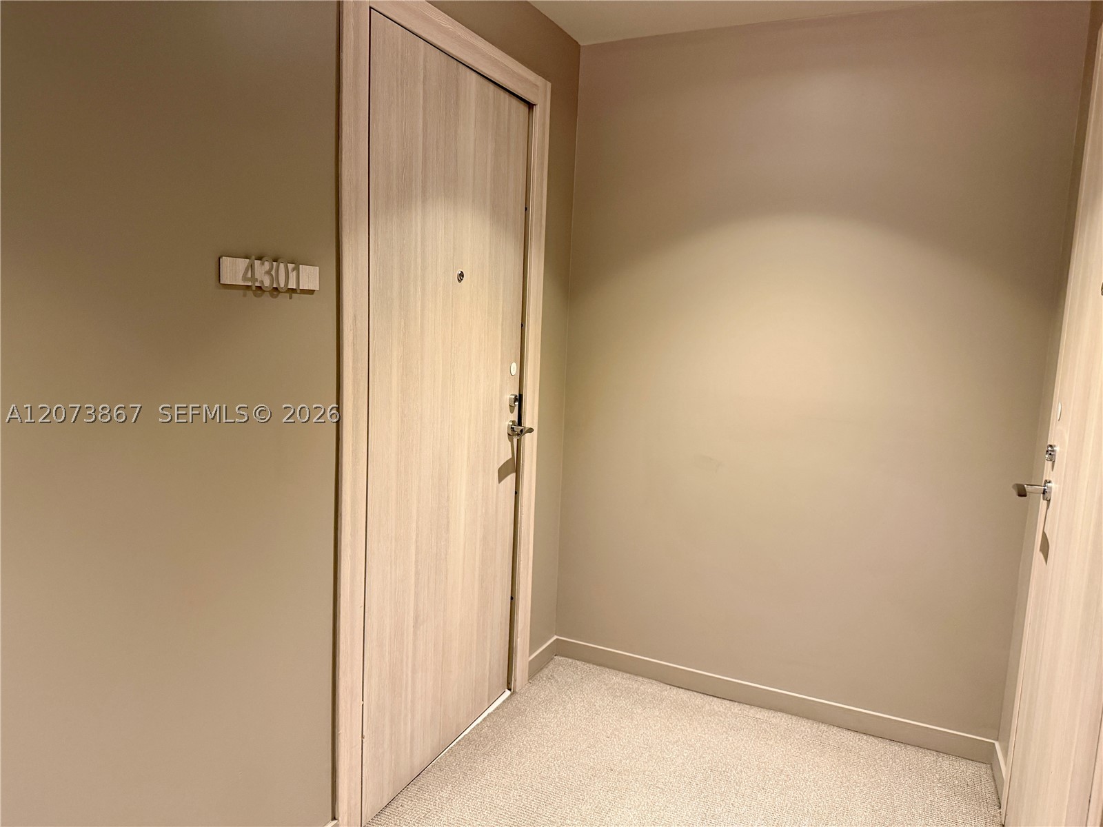 1000 Brickell Plz #4301, Miami FL 33131