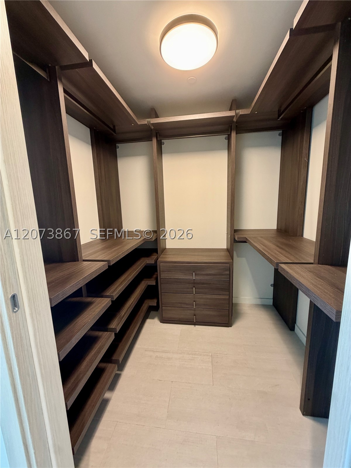 1000 Brickell Plz #4301, Miami FL 33131