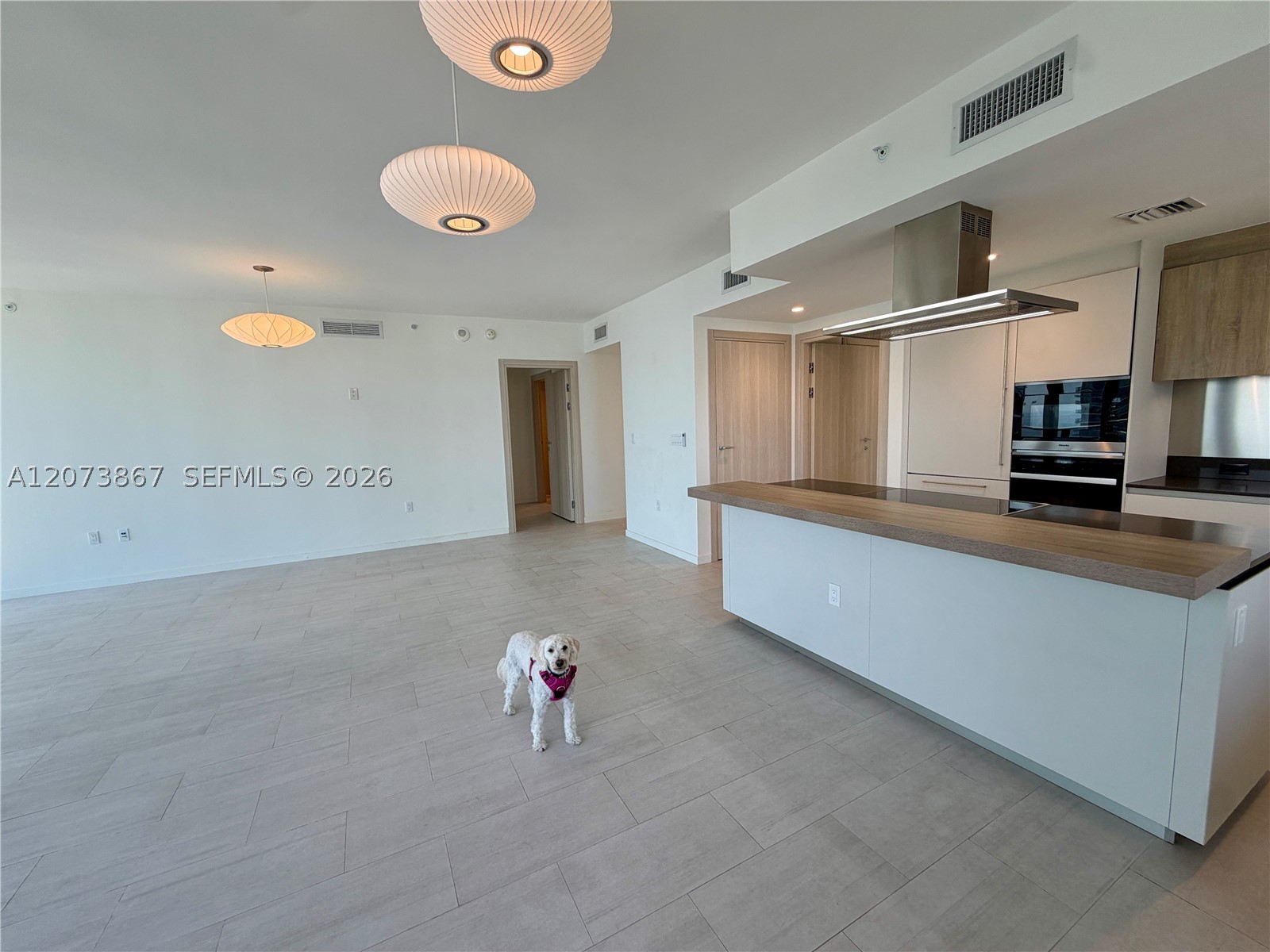 1000 Brickell Plz #4301, Miami FL 33131
