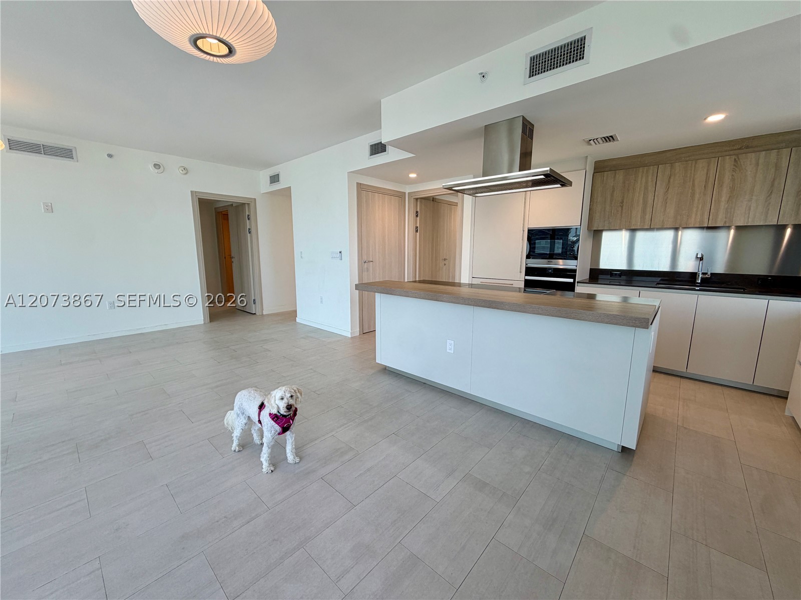 1000 Brickell Plz #4301, Miami FL 33131