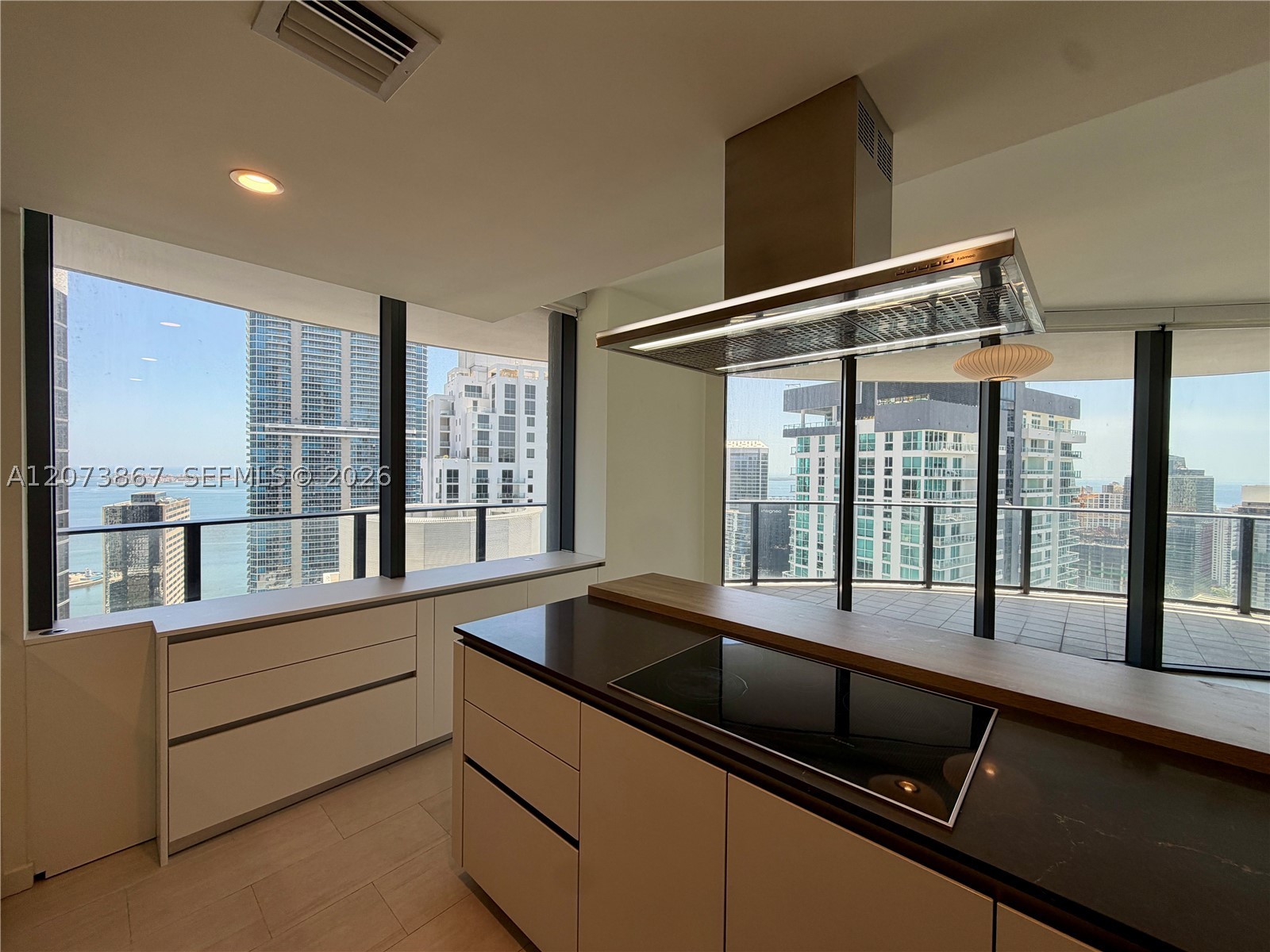 1000 Brickell Plz #4301, Miami FL 33131