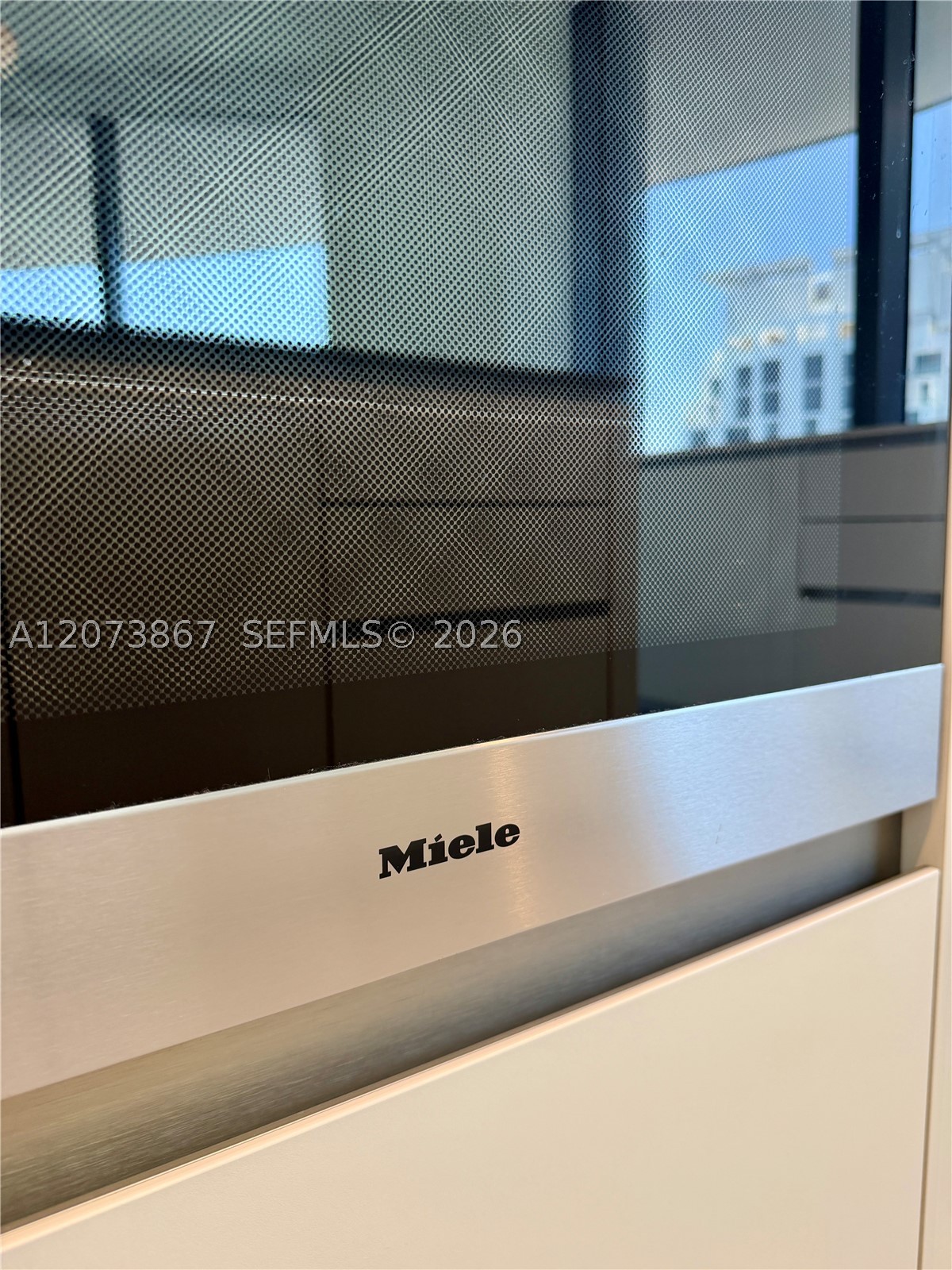 1000 Brickell Plz #4301, Miami FL 33131