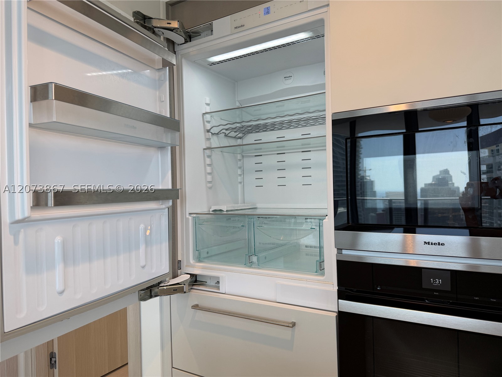 1000 Brickell Plz #4301, Miami FL 33131