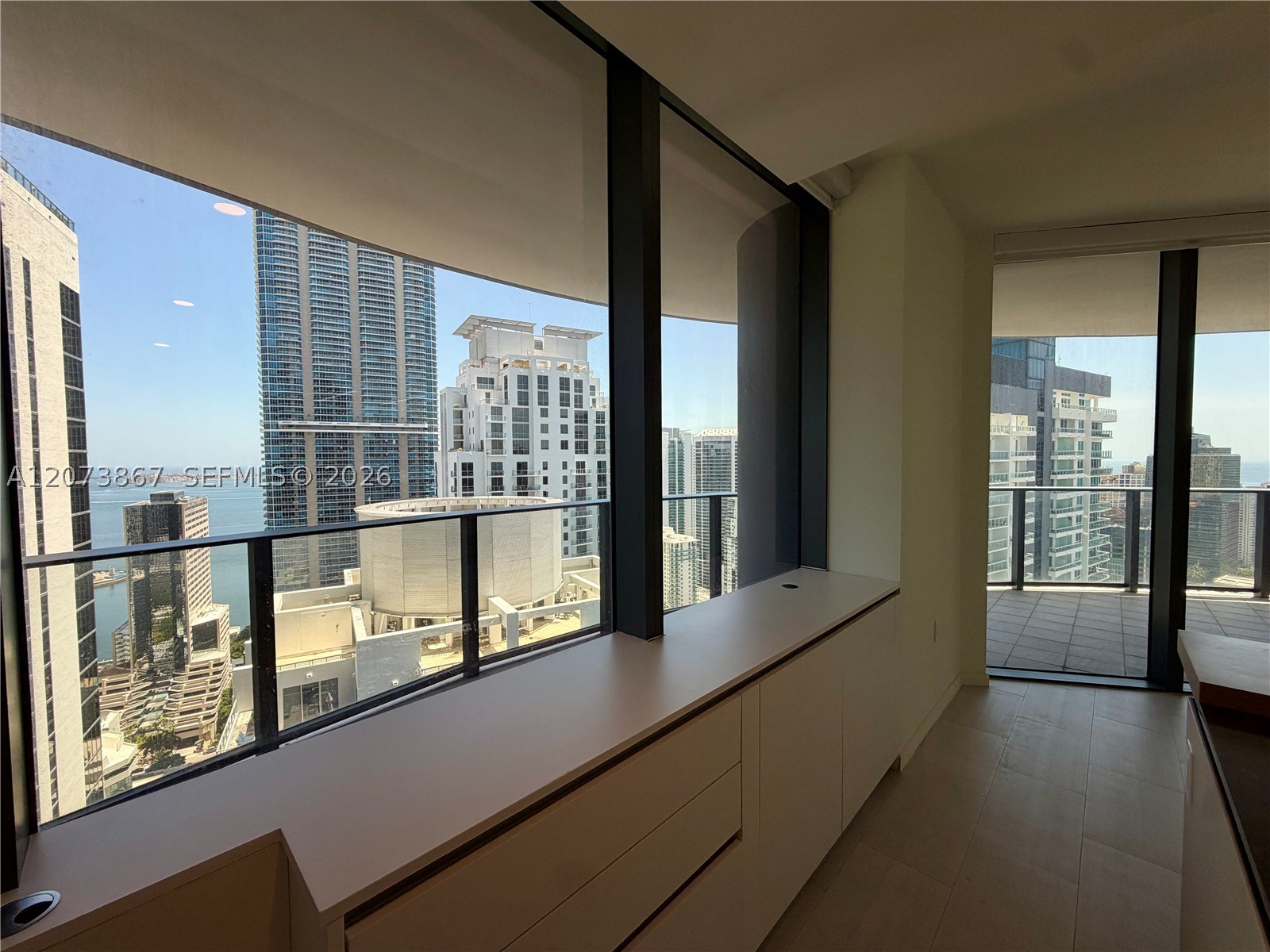 1000 Brickell Plz #4301, Miami FL 33131