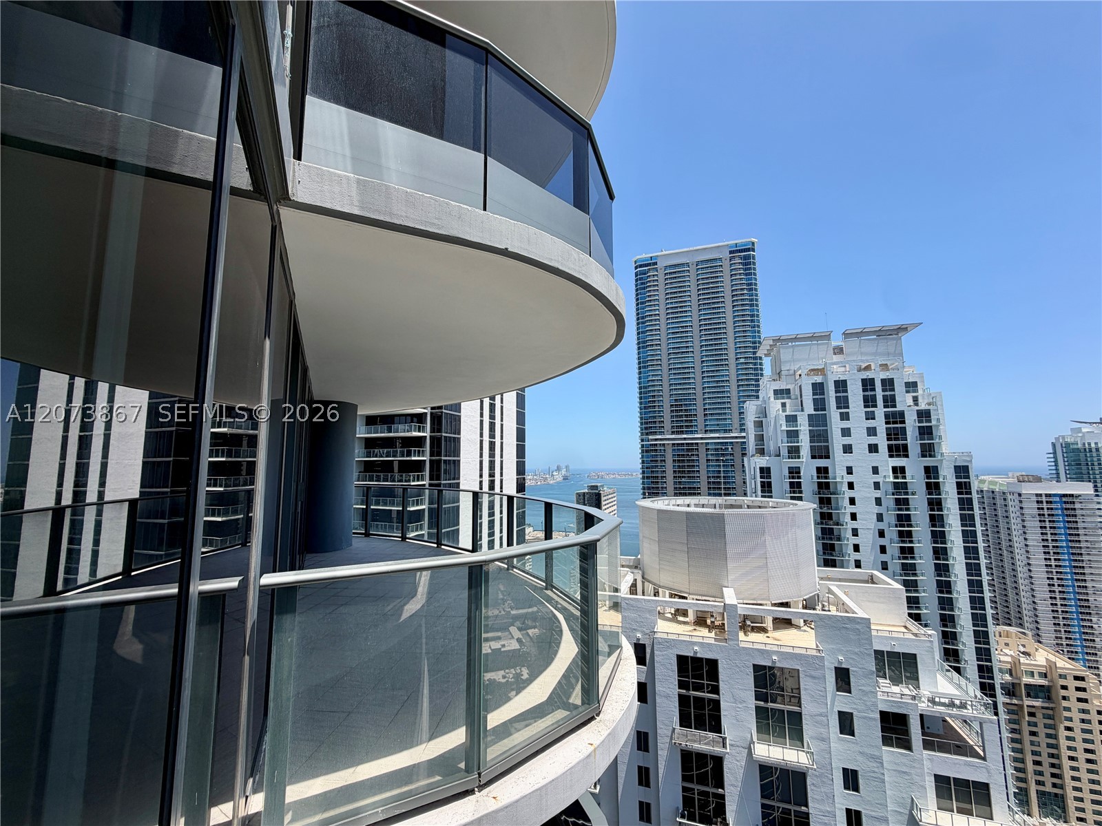 1000 Brickell Plz #4301, Miami FL 33131
