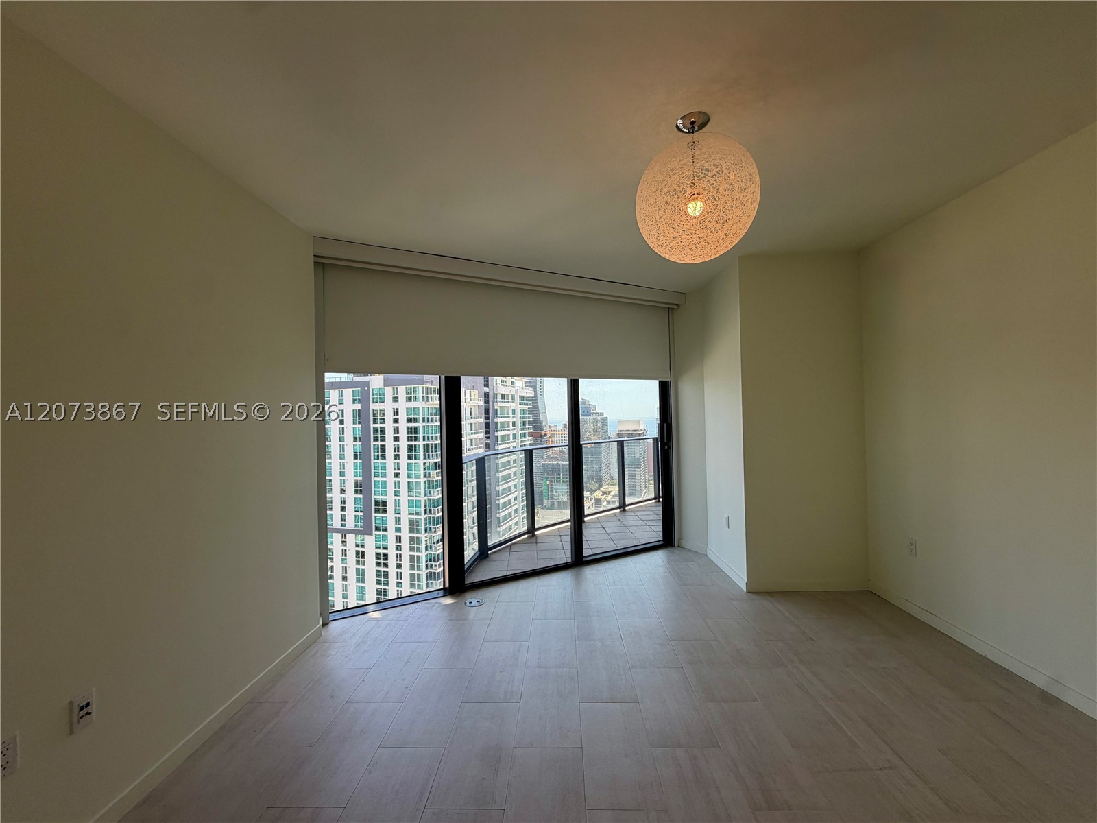 1000 Brickell Plz #4301, Miami FL 33131