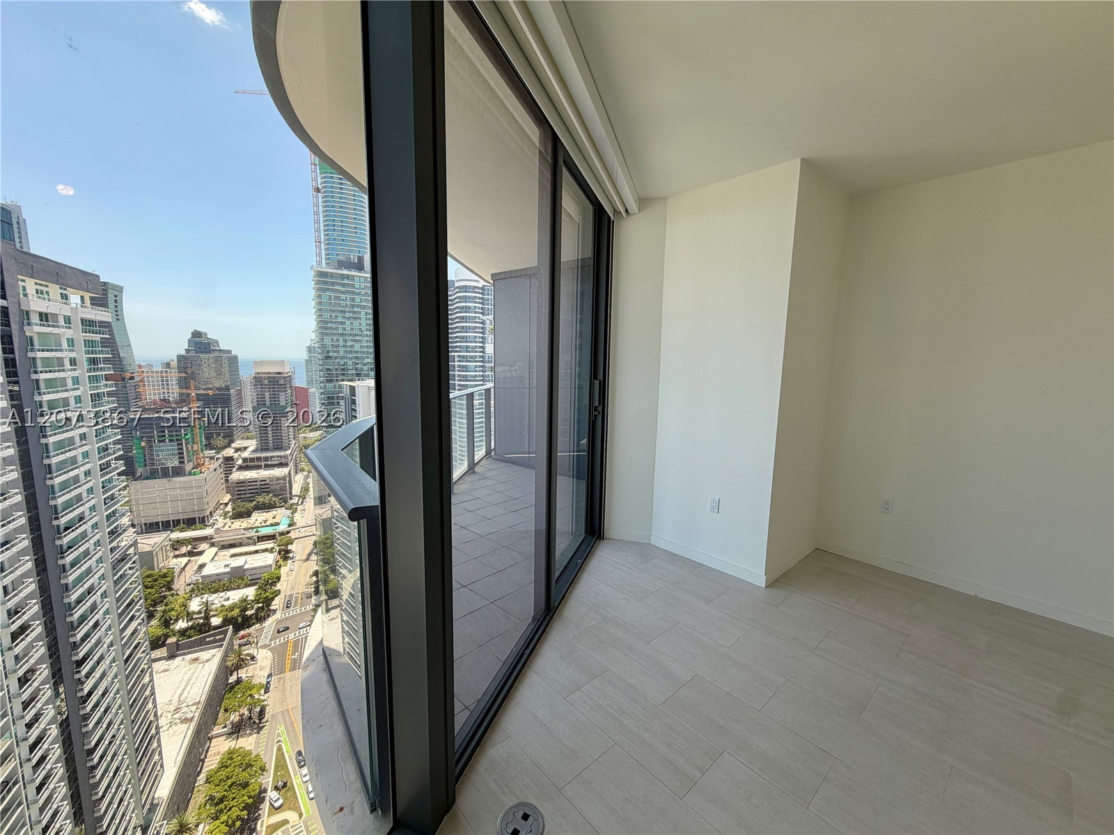 1000 Brickell Plz #4301, Miami FL 33131