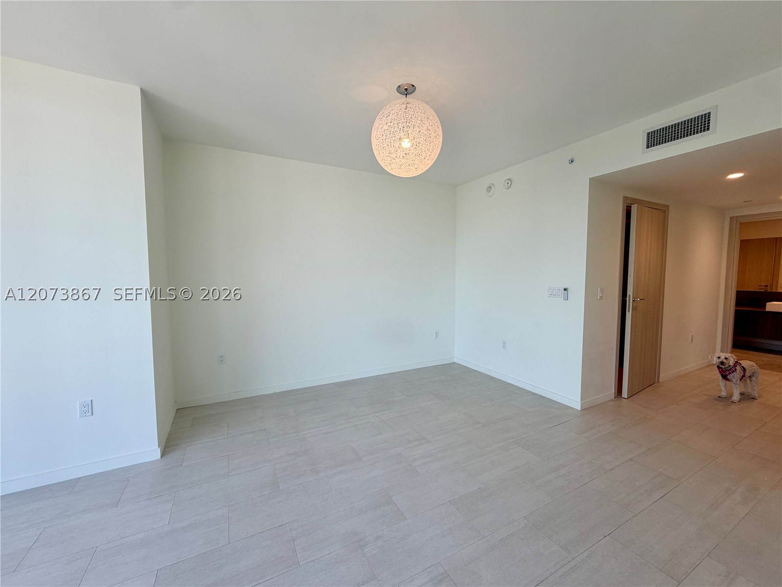 1000 Brickell Plz #4301, Miami FL 33131