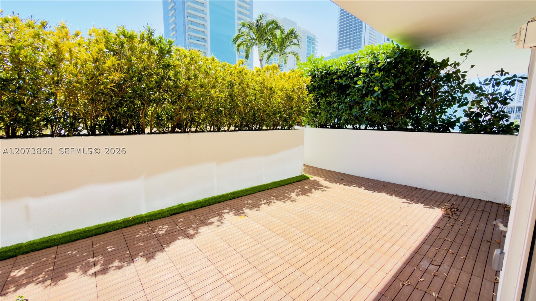 600 NE 27th St #604, Miami FL 33137