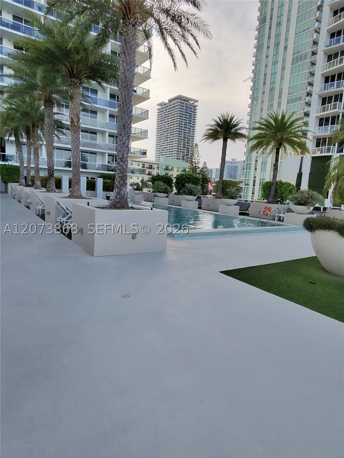 600 NE 27th St #604, Miami FL 33137