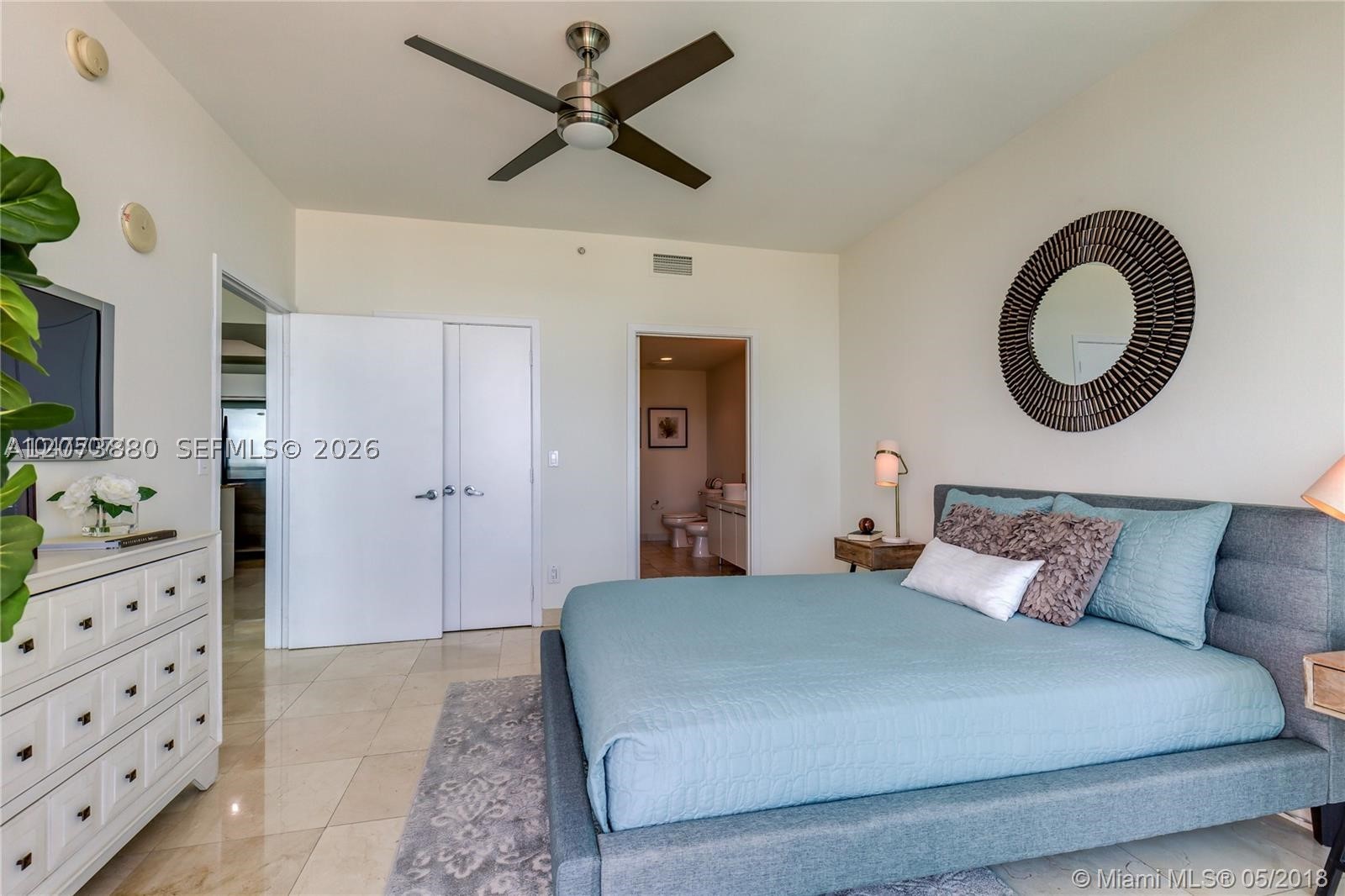 888 Biscayne Blvd #2403, Miami FL 33132