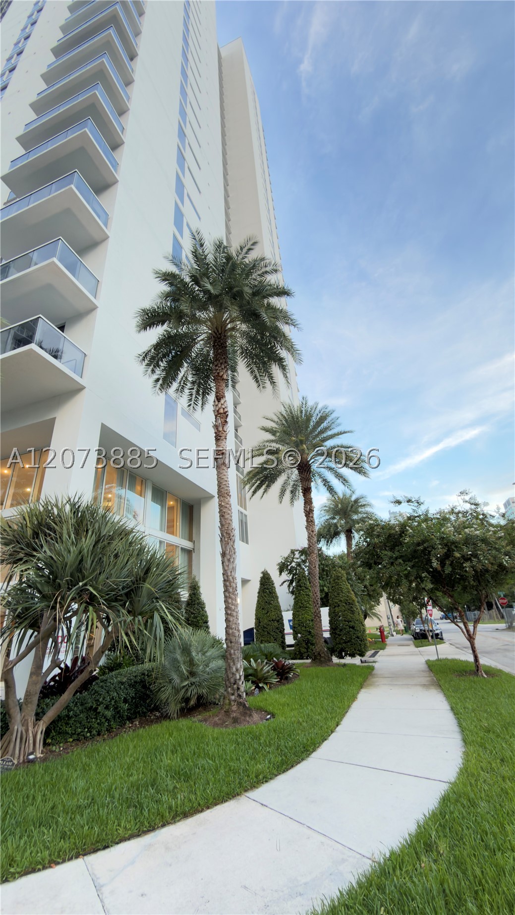 600 NE 27th St #604, Miami FL 33137