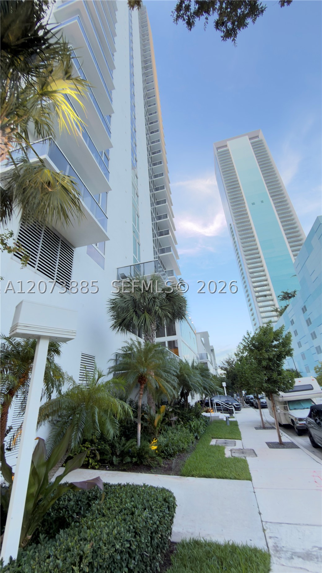 600 NE 27th St #604, Miami FL 33137