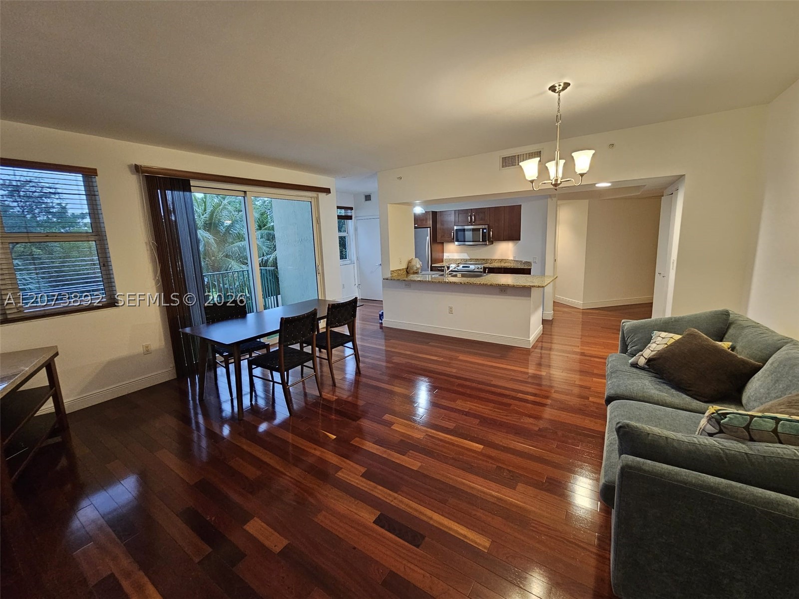 20000 E Country Club Dr #302, Aventura FL 33180