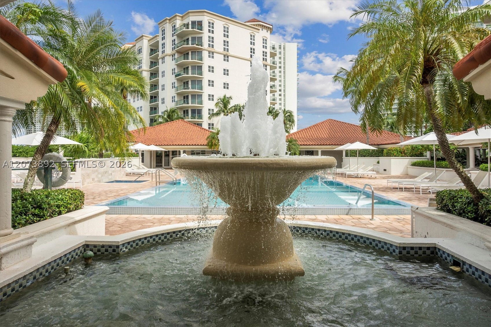 20000 E Country Club Dr #302, Aventura FL 33180
