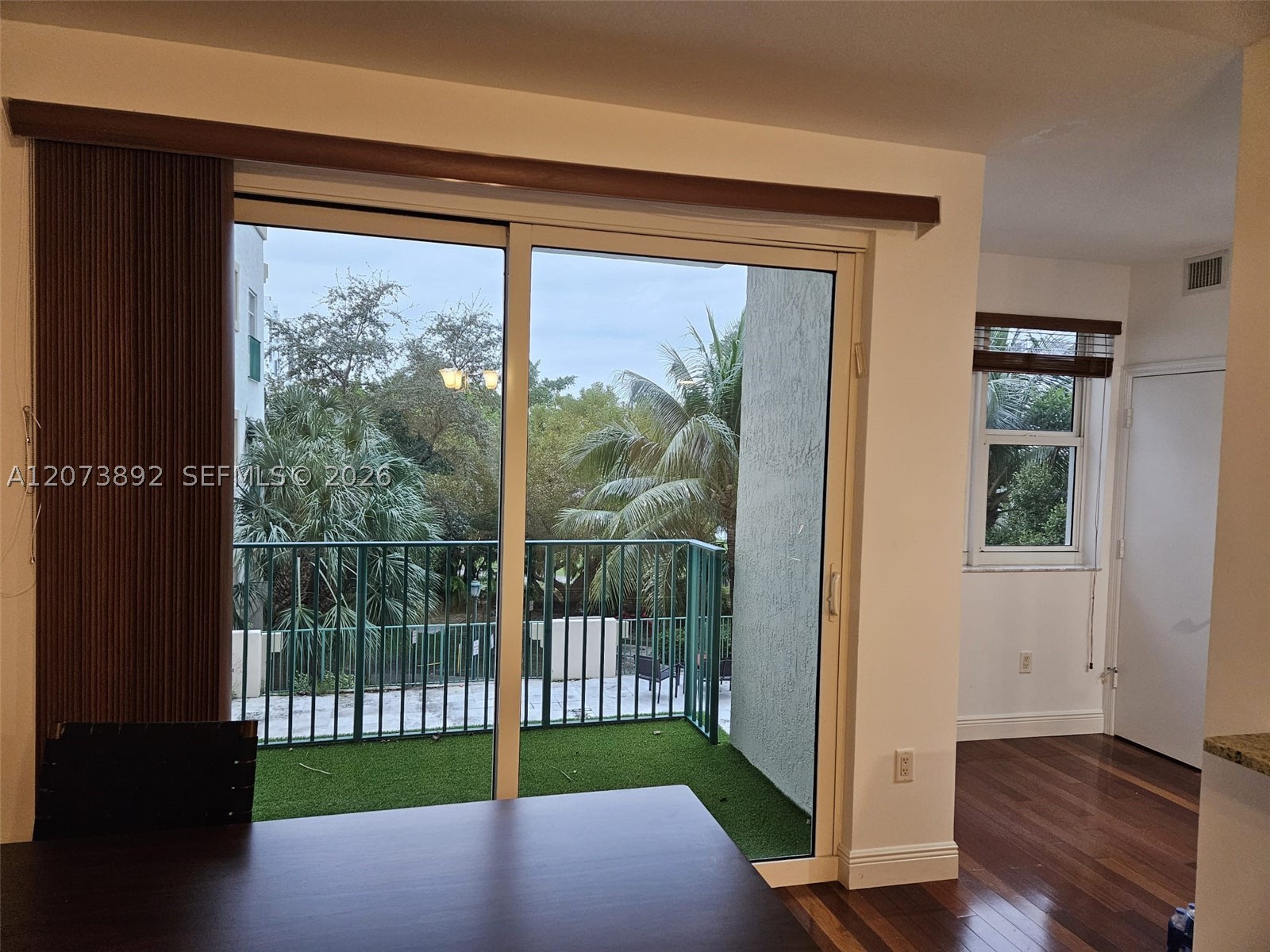20000 E Country Club Dr #302, Aventura FL 33180