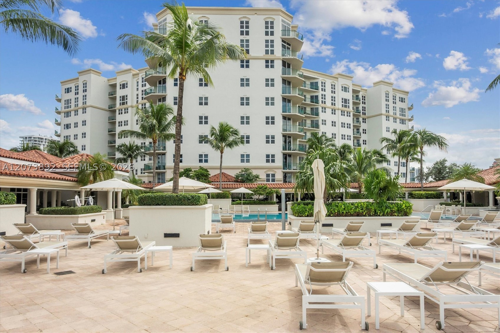 20000 E Country Club Dr #302, Aventura FL 33180