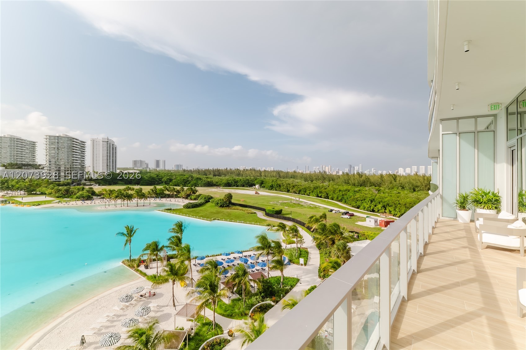 2411 Laguna Cir #2909, Miami FL 33181