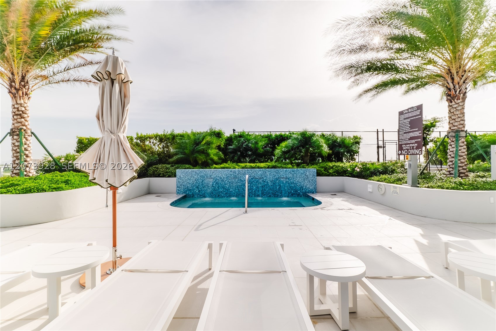2411 Laguna Cir #2909, Miami FL 33181