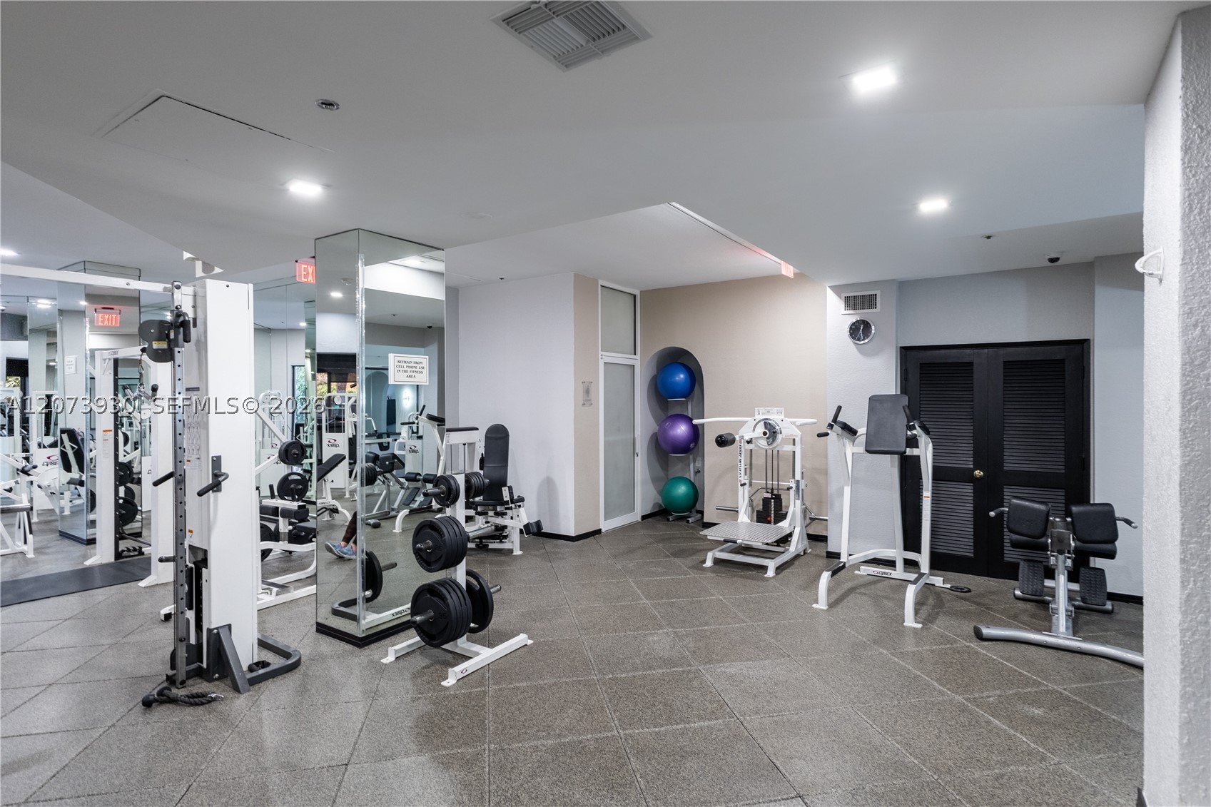 1581 Brickell Ave #1105, Miami FL 33129