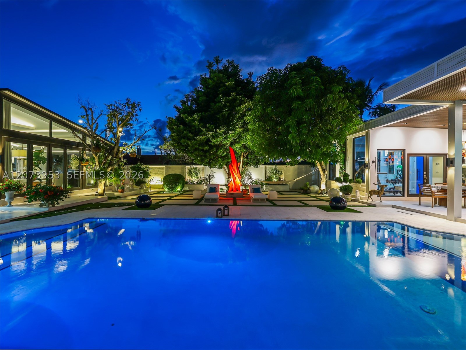 8761 SW 56th St, Miami FL 33165