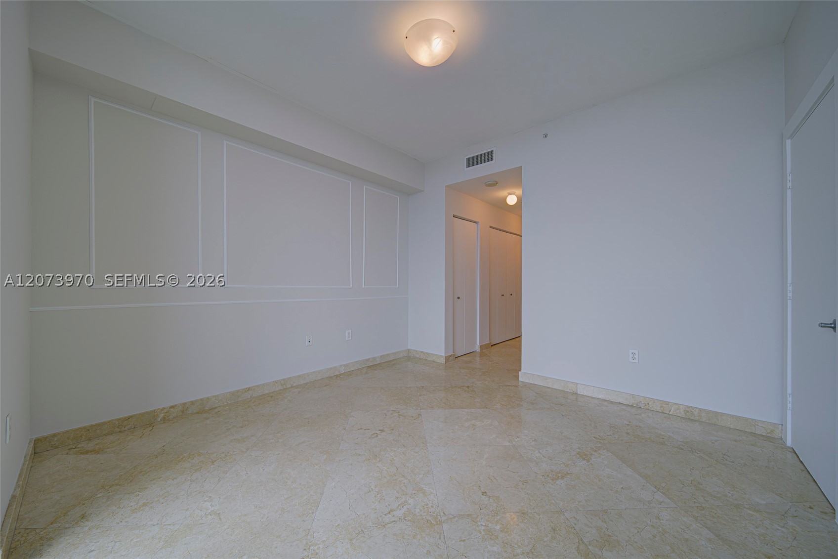 900 Biscayne Blvd #5203, Miami FL 33132