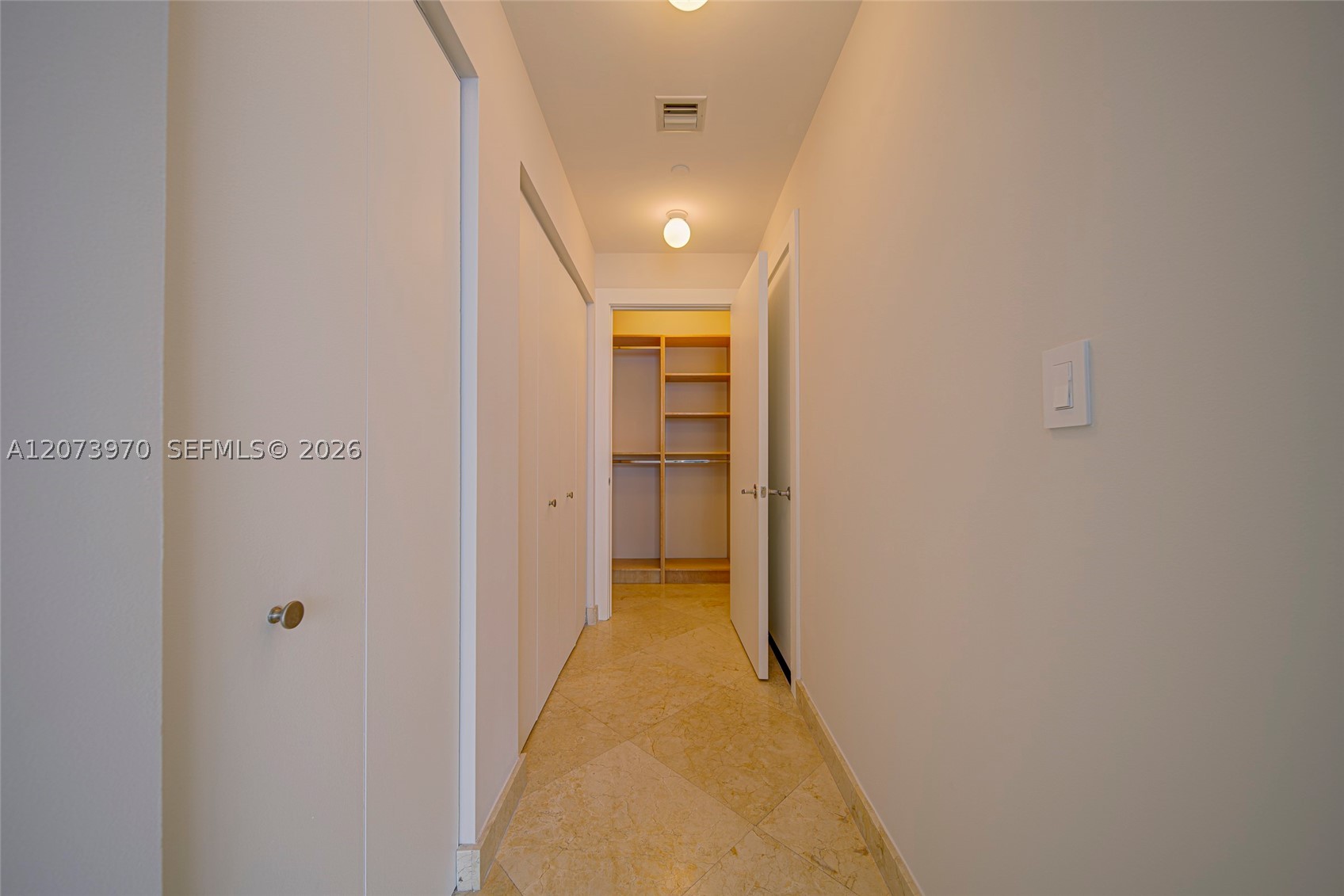 900 Biscayne Blvd #5203, Miami FL 33132