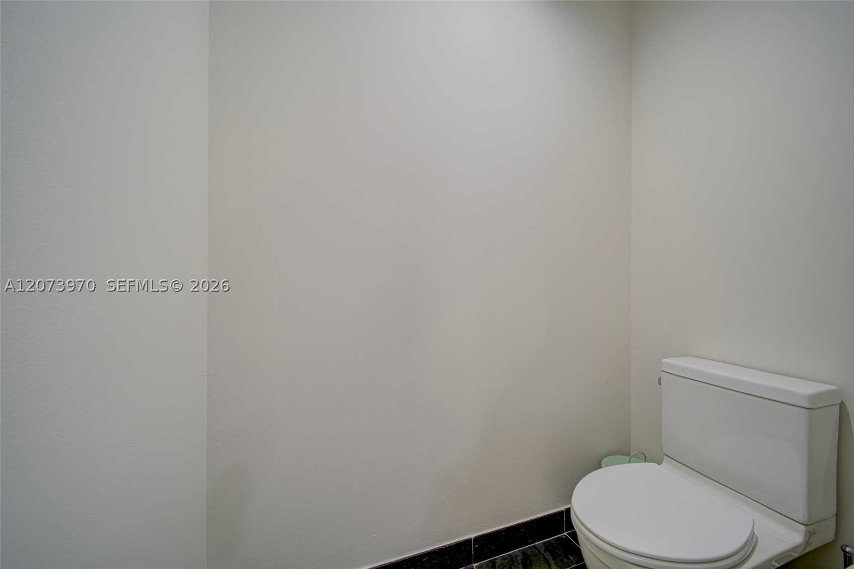 900 Biscayne Blvd #5203, Miami FL 33132