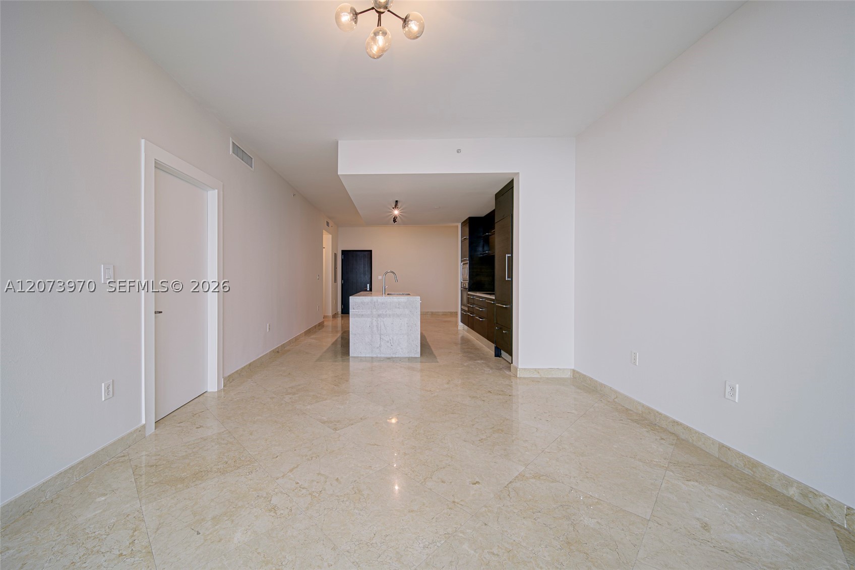 900 Biscayne Blvd #5203, Miami FL 33132